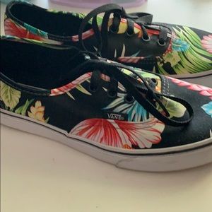 Hawaiian floral Vans